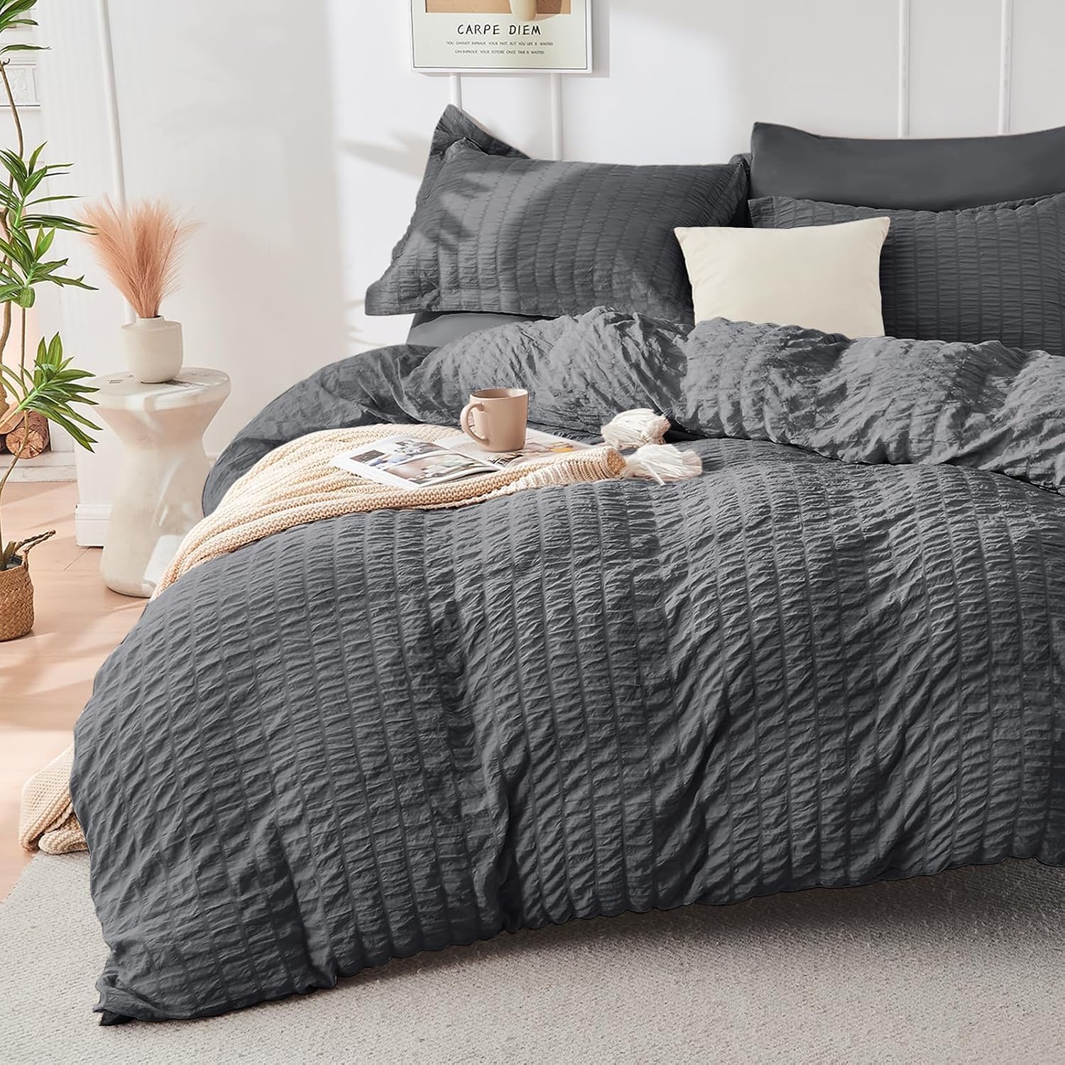 Seersucker, Pintuck, and Prewashed Shells: How Fabric Finish Affects Softness and Bed Aesthetics
